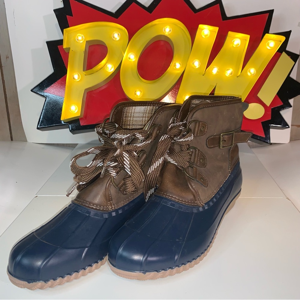 Magellan Outdoors Duck Boots Women's 11 Navy Brown Plaid Fleece Lined - Used